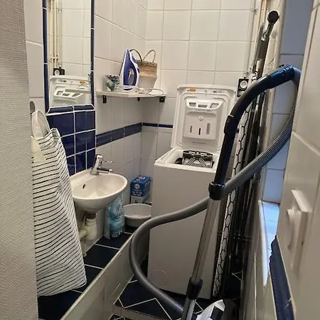 La Belle Jeannine - T2 40 M2 - Calme, Central, De Gamme, Equipe