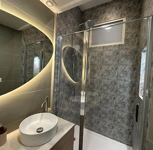 La Belle Jeannine - T2 40 M2 - Calme, Central, De Gamme, Equipe Apartment Dijon