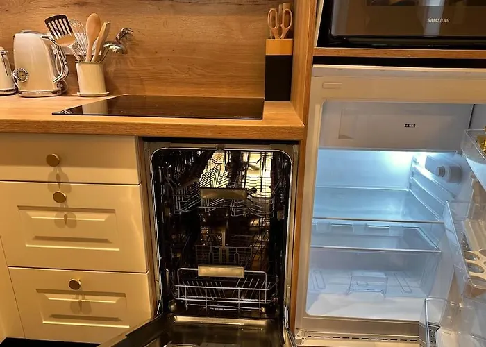 La Belle Jeannine - T2 40 M2 - Calme, Central, De Gamme, Equipe *